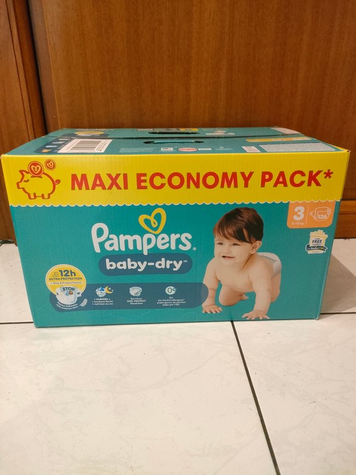 Pampers taille 3 maxi pack 136 couches