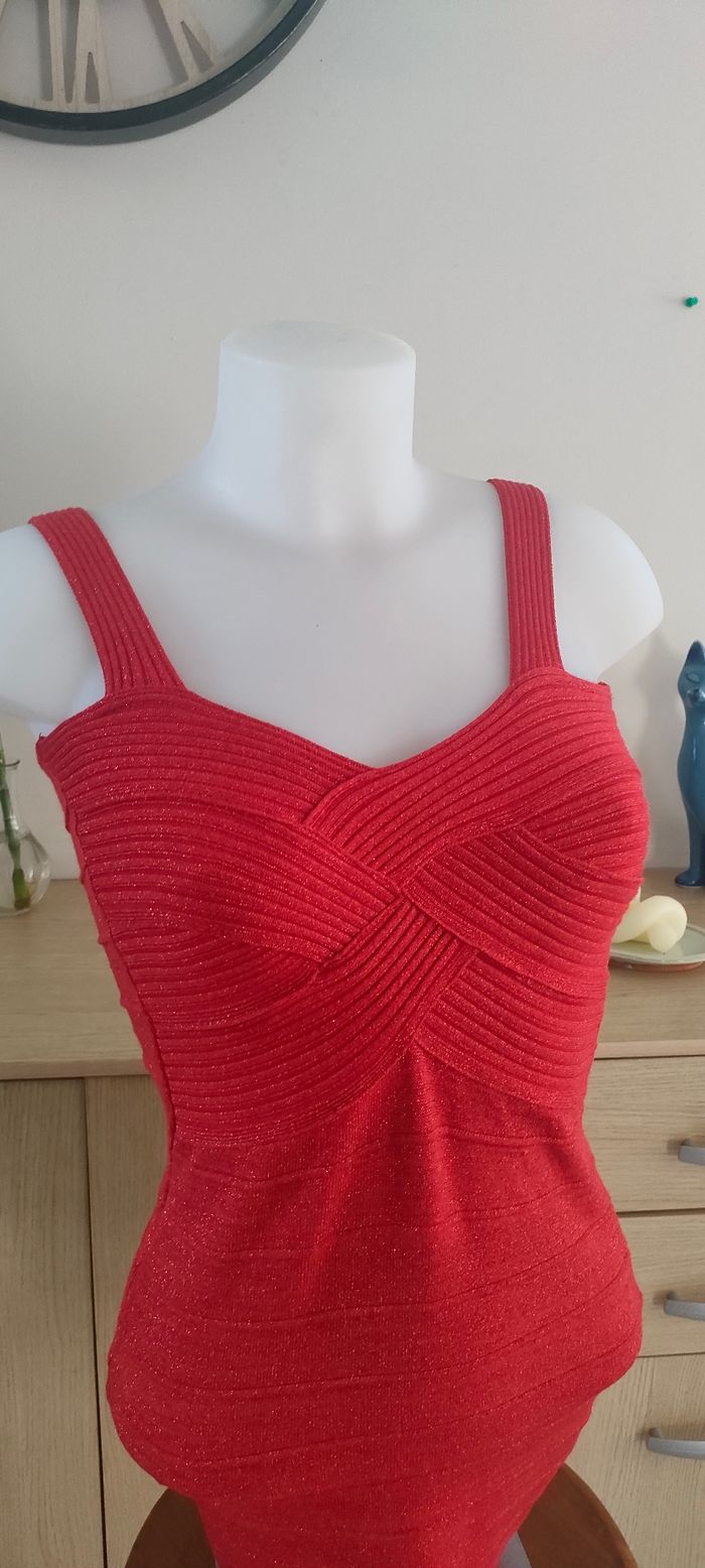 Robe courte rouge - photo numéro 8