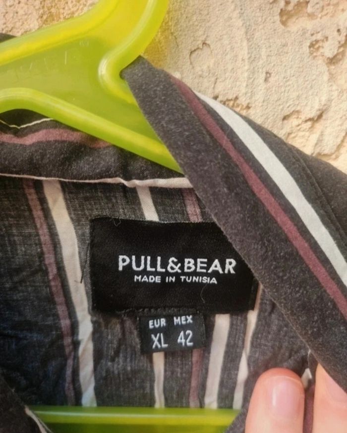 Chemise rayé noir tissu leger et fluide à manche longue. - photo numéro 2