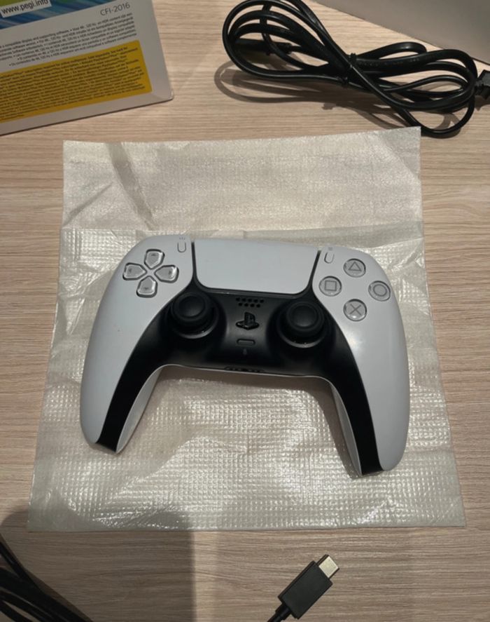 PlayStation 5 Slim – Version Disque (1 To) - photo numéro 6