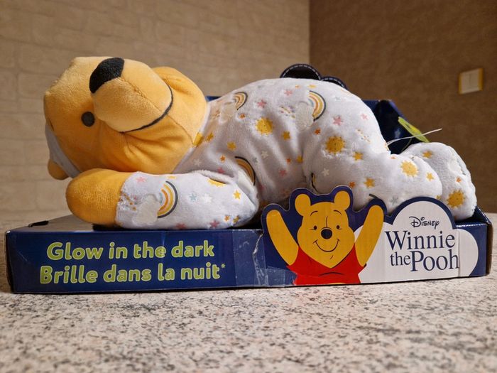 Peluche Winnie The Pooh luminescent Disney neuf - photo numéro 2