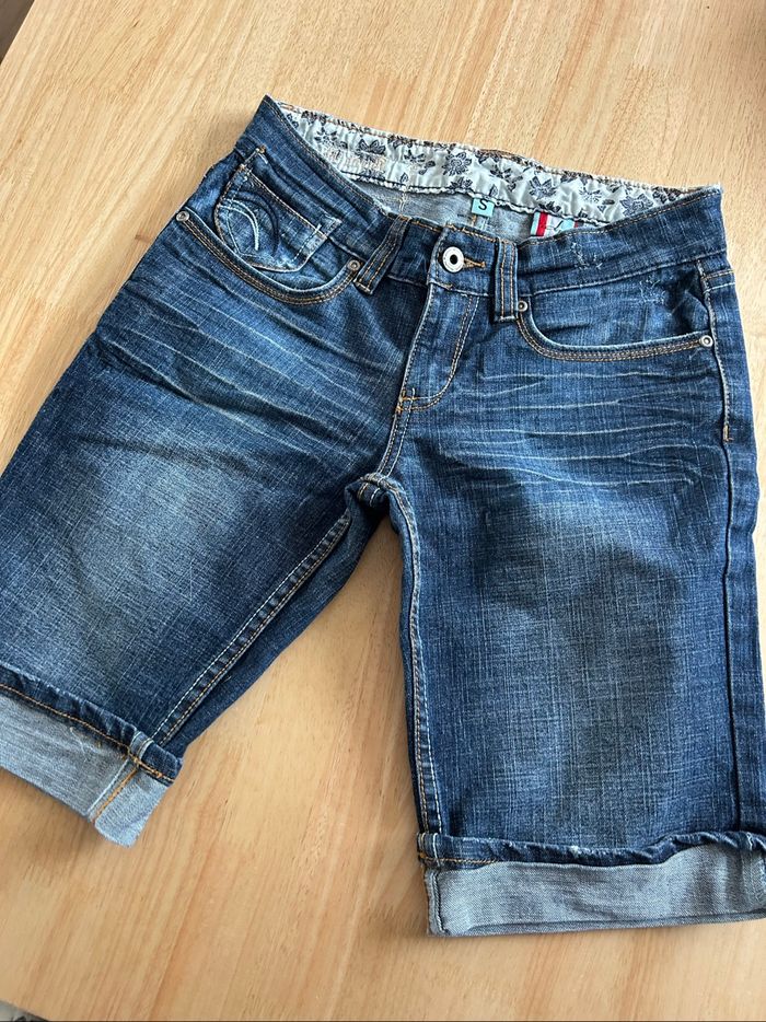 À vendre 2 shorts taille S/34 - photo numéro 3