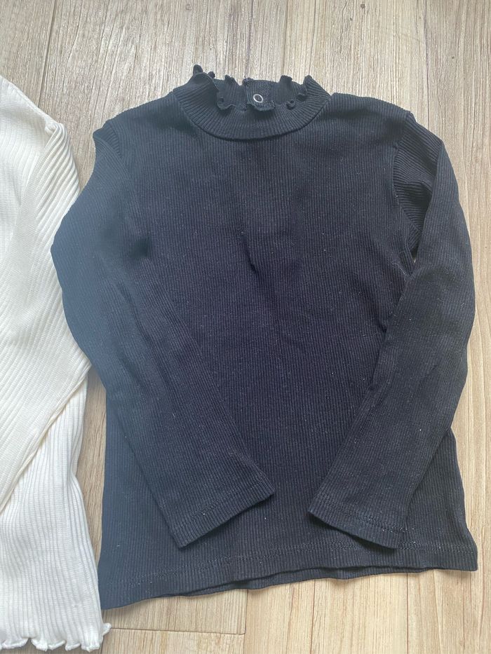 Haut cotelé Zara et kiabi manche longue fille - photo numéro 4