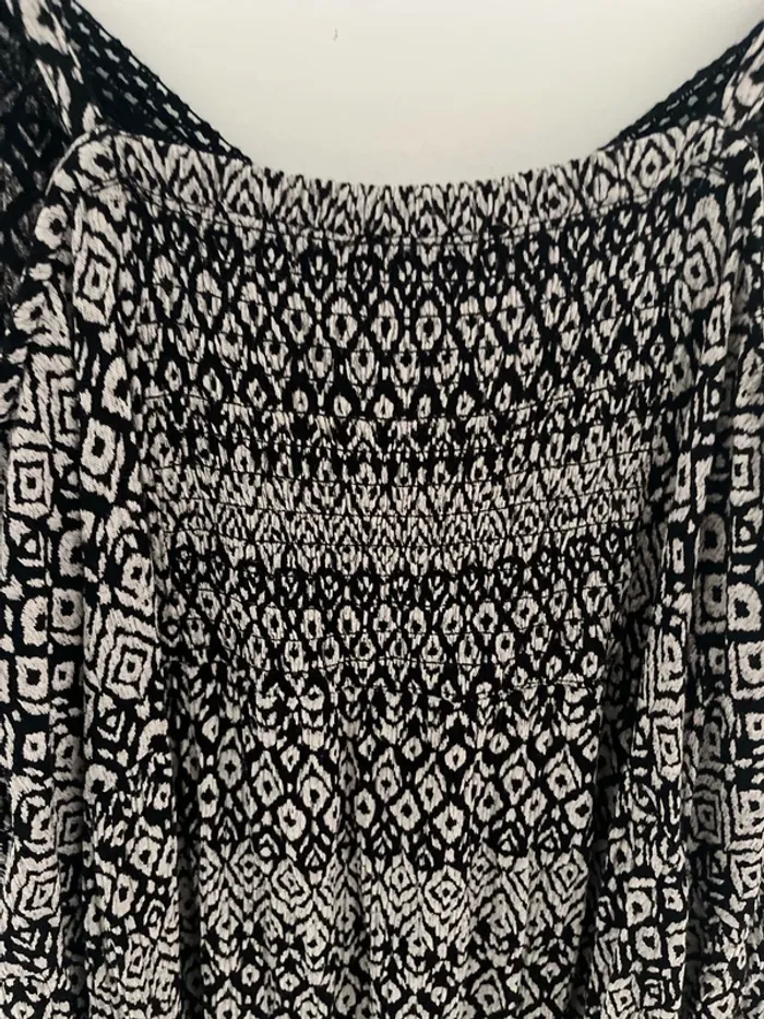 Robe noir et grise - photo numéro 5