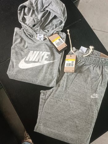 Ensemble de survêtement Nike taille S