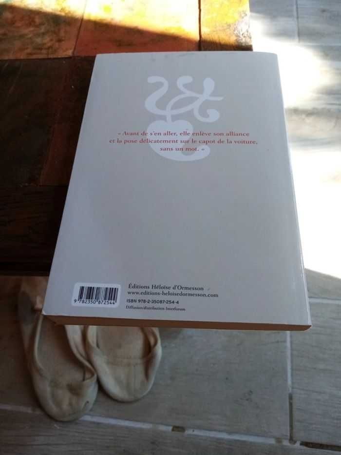 Son carnet rouge - photo numéro 2