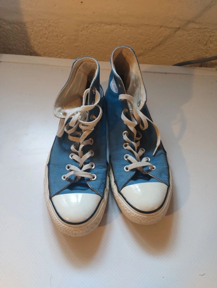 Converse bleue - photo numéro 3