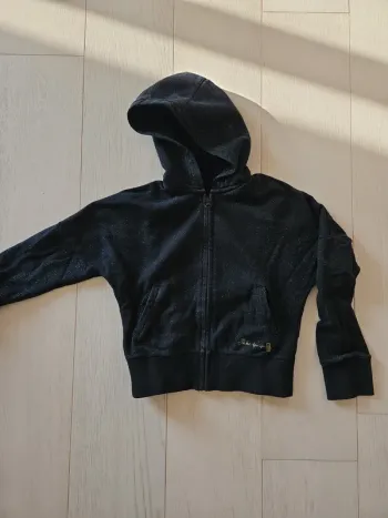 Sweat zippé à capuche