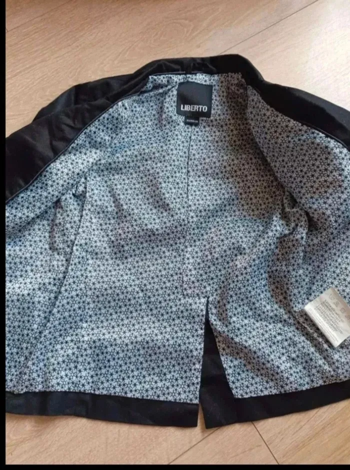 Blazer et sarouel  4ans - photo numéro 8