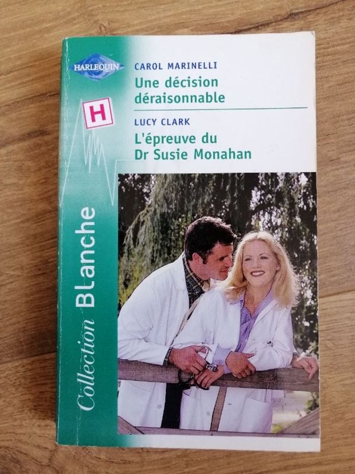 Livre Harlequin collection Blanche en bon état