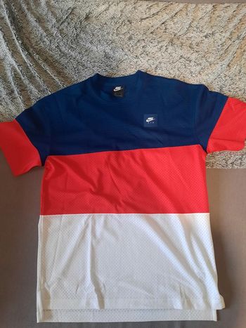 Tee-shirt nike air top taille S