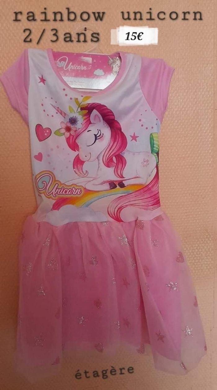 Robe avec tulle taille 2/3ans