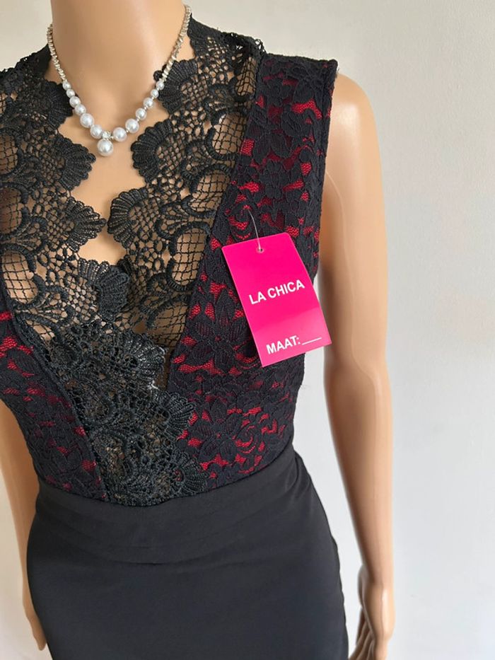 Robe noire et rouge neuve sans manches Miss One taille L (taille petit) - photo numéro 6