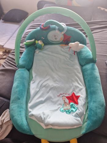 Tapis d'éveil Sophie la girafe.