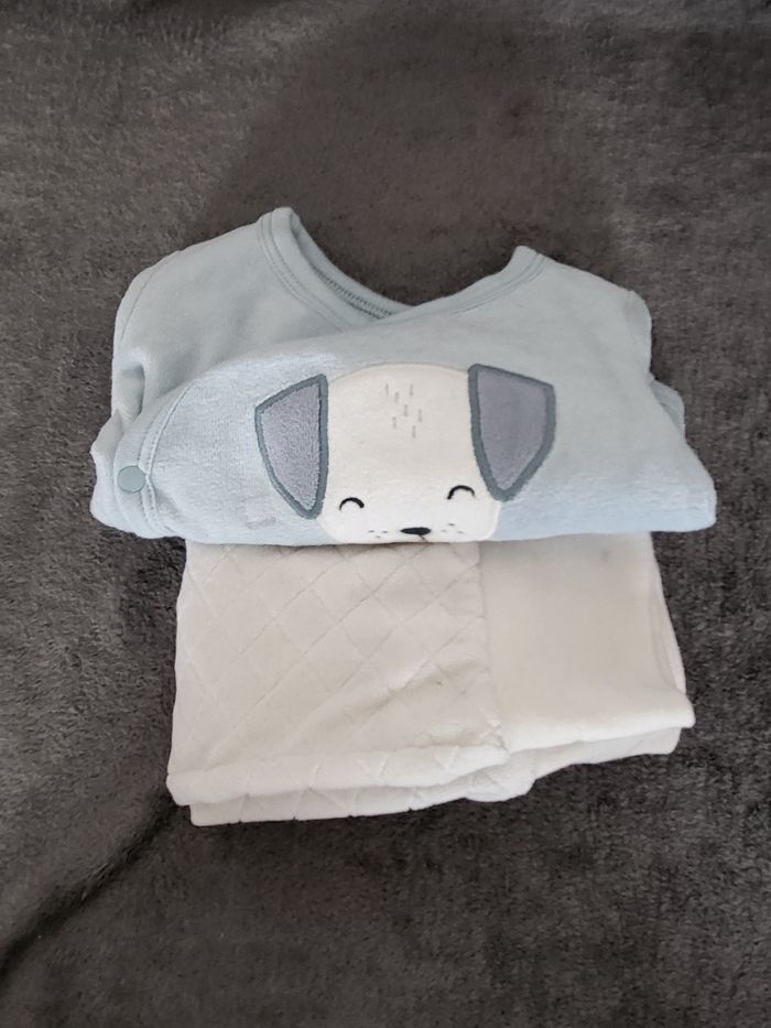 Ensemble velours c et a, 2-3 mois - photo numéro 2