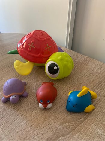 Lot de jouets de bain