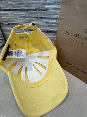 Casquette Ralph Lauren jaune pastel logo bleu ciel
