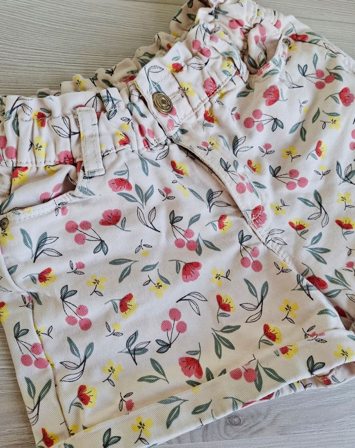 Lot ensemble fille short tee-shirt débardeur Tape à l'oeil TAO Gémo 4 ans - photo numéro 3