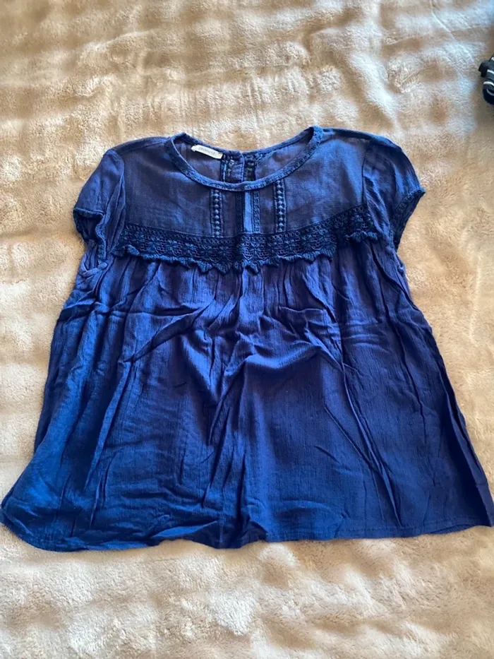 Petite blouse bleue nuit