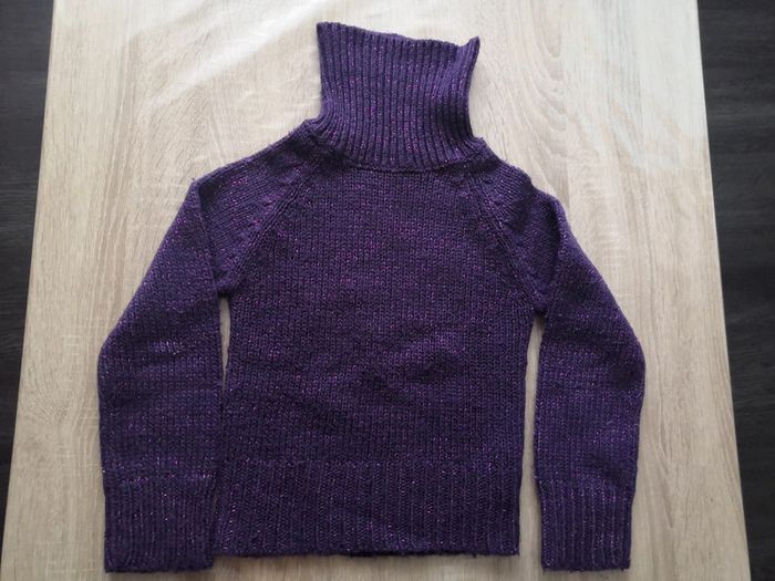 Pull violet