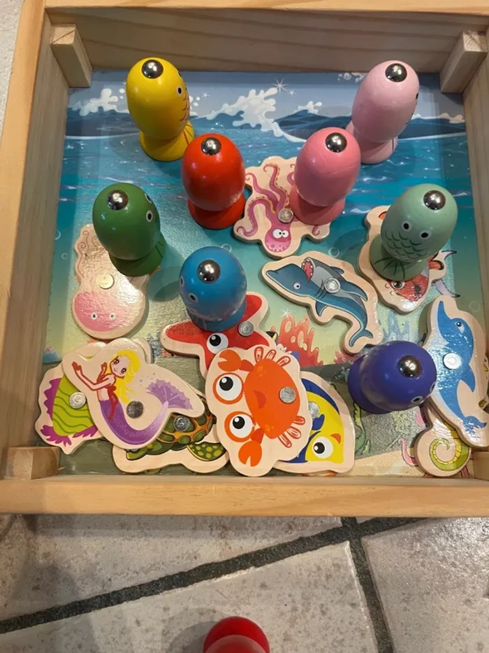 Pêche à la ligne aimantée en bois - photo numéro 2