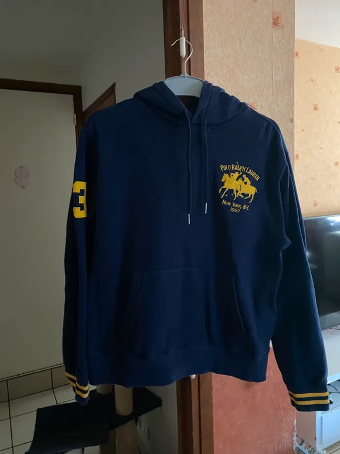 Sweat à capuche Ralph Lauren bleu marine – Taille L – Très bon état 🐎💛 - photo numéro 2