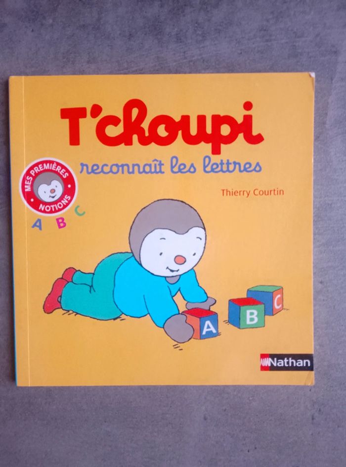 Livre enfant souple - T'choupi reconnaît les lettres