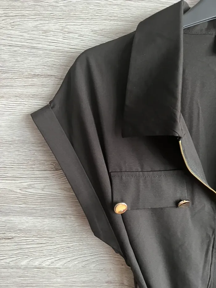 Robe noire avec ceinture / S 36 - photo numéro 3