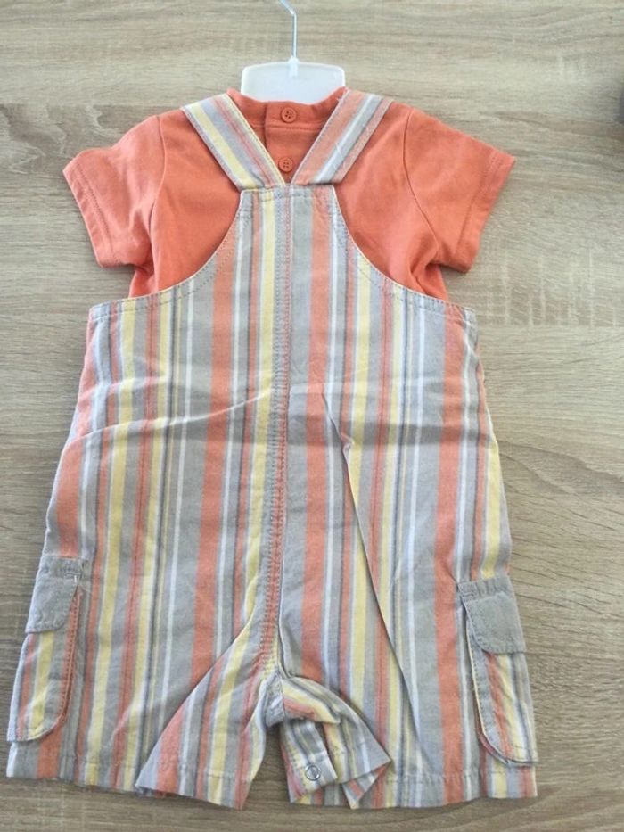 Ensemble tee shirt et salopette - photo numéro 2