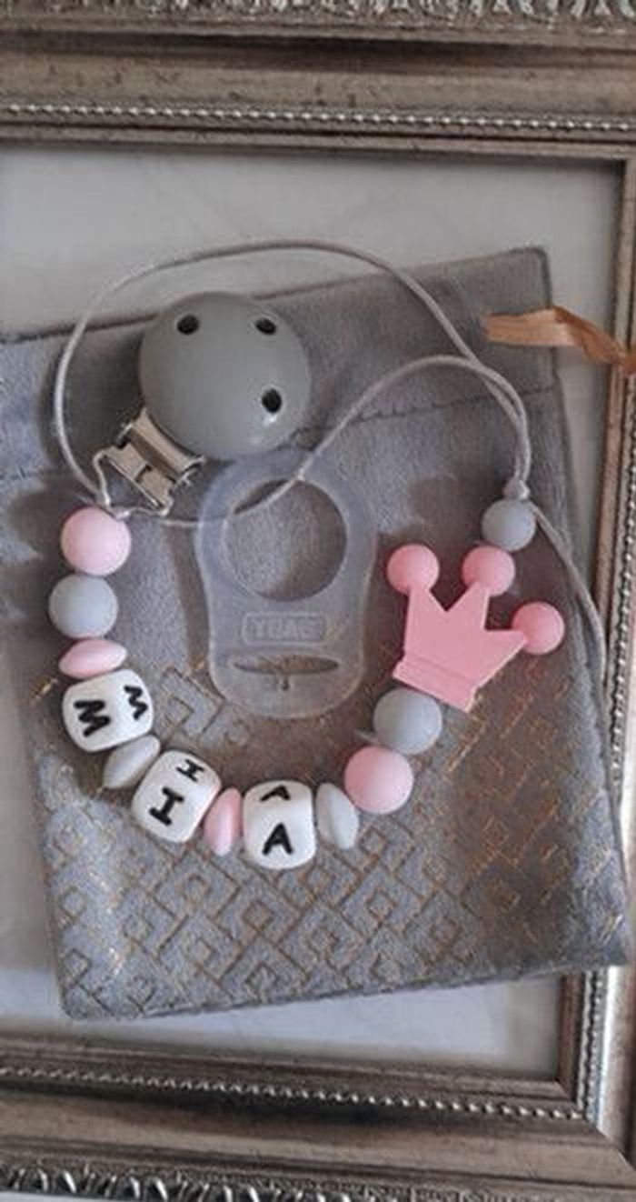 Attache tétine personnalisé avec adaptateur et pochette cadeau - photo numéro 3