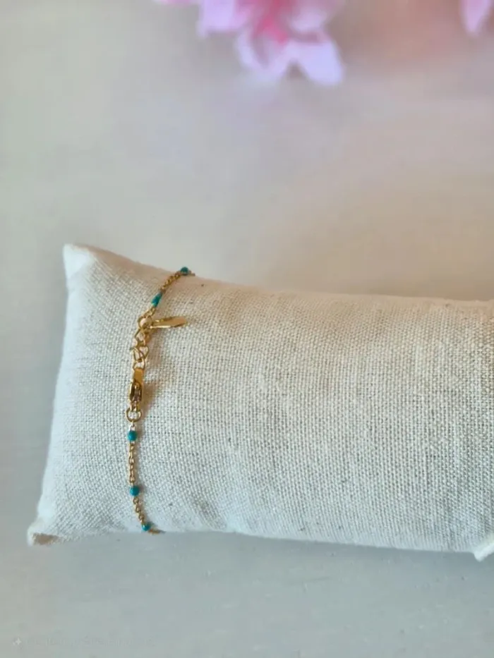 bracelet avec croix perles bleu canard 🌸 en acier inoxydable - photo numéro 2