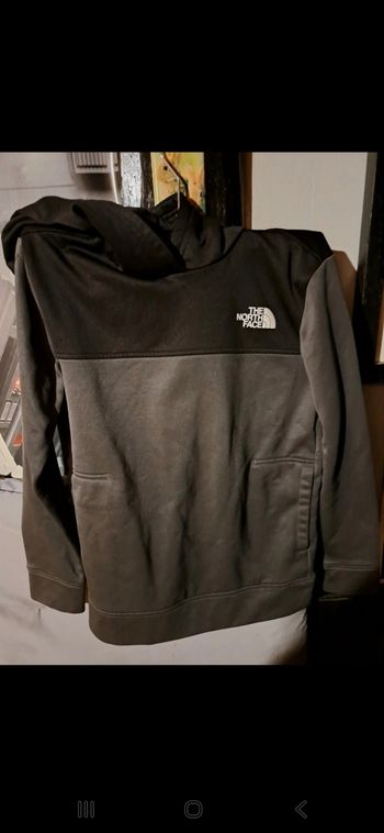 Pull a capuche taille s
