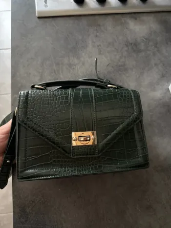 Sac bandoulière croco vert foncé Pimkie