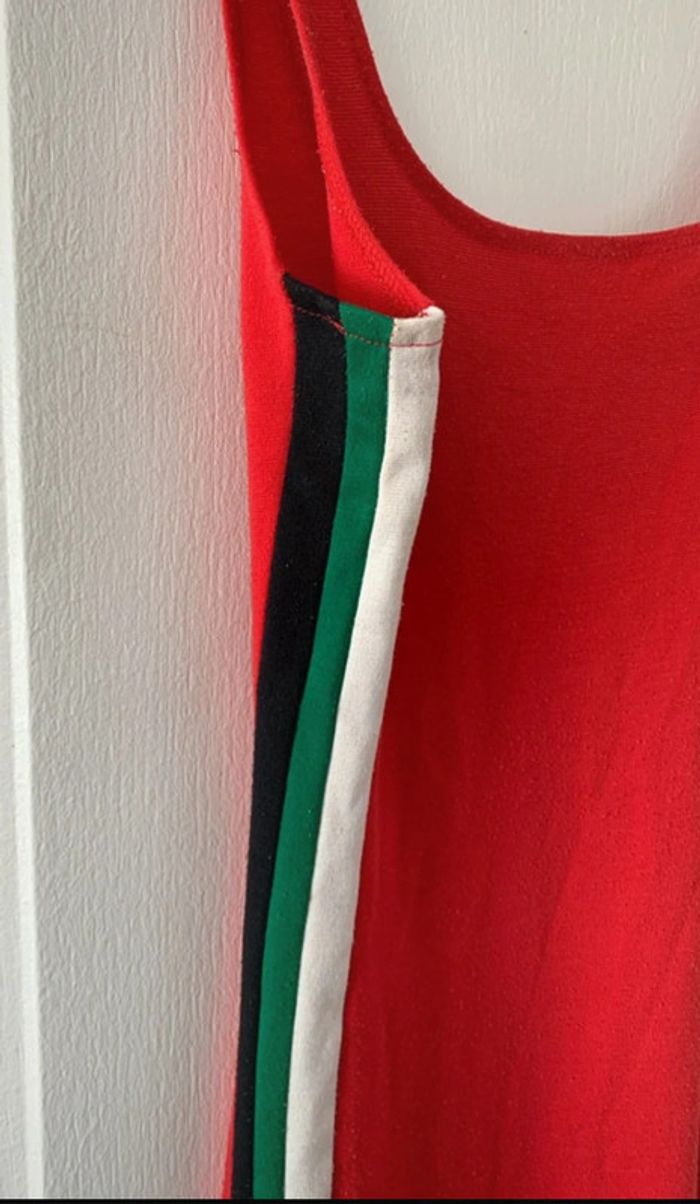Robe rouge M pull&bear - photo numéro 2