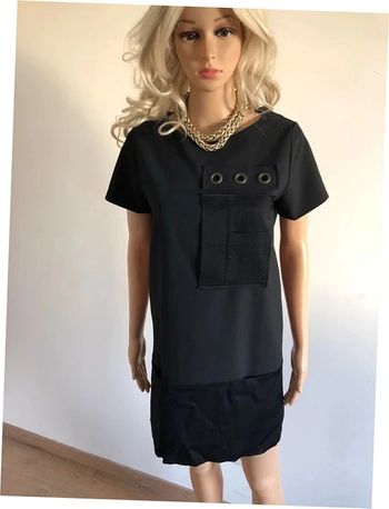 Robe noire à manches courtes Kookai taille 38 jamais portée