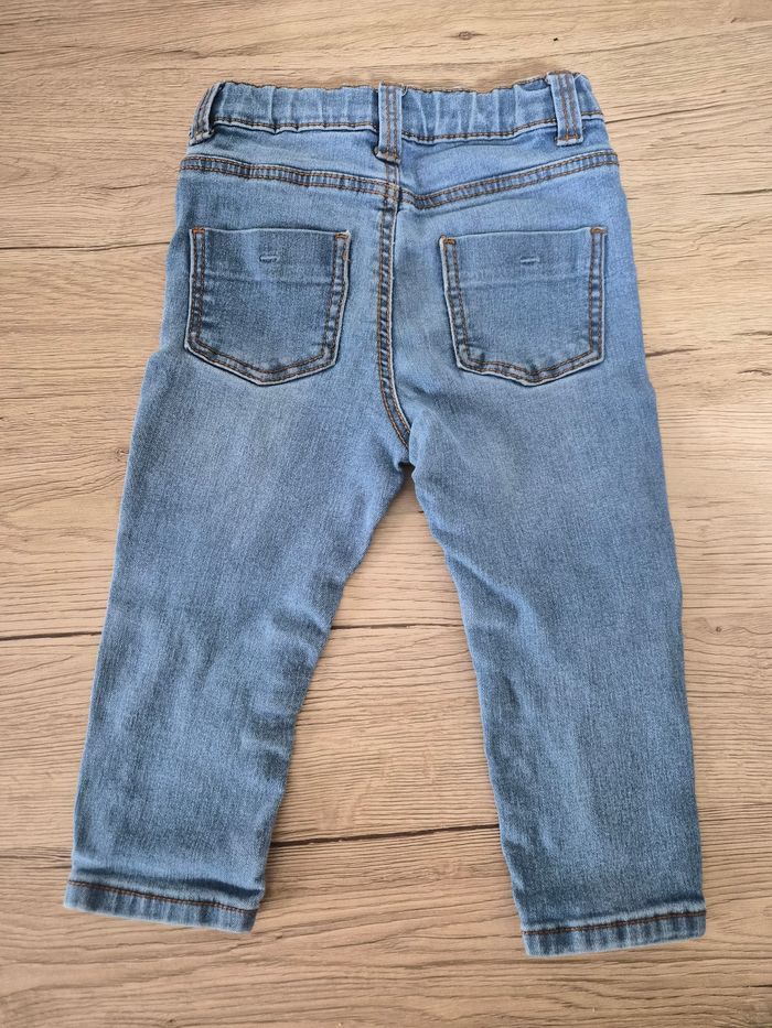 Jeans bleu clair, Kiabi, 18 mois - photo numéro 2