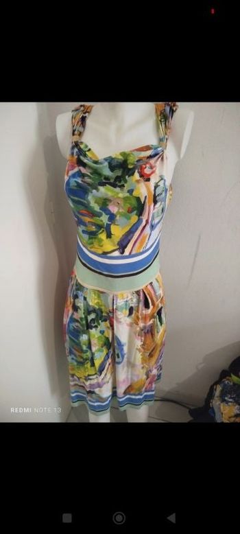 #kytie40femme. Robe sans manche taille 40