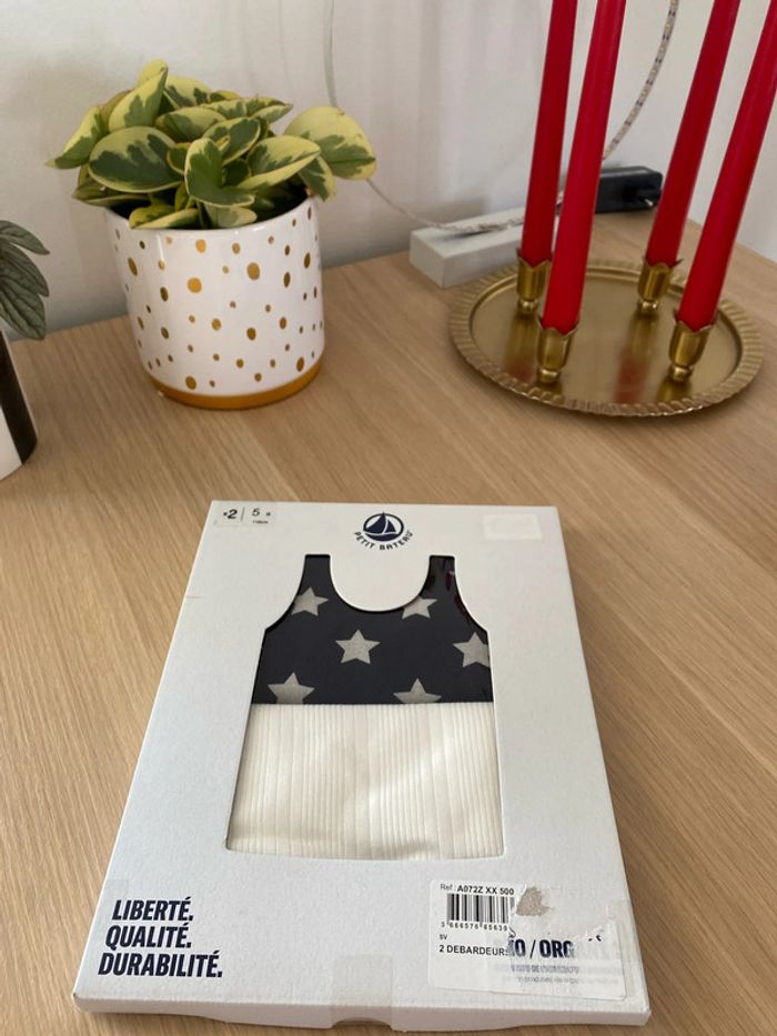 Lot de deux débardeurs neufs petit bateau mixte