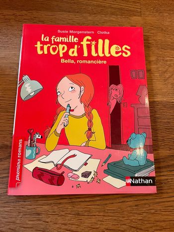 Livre premiers romans La famille trop d’filles Bella romancière