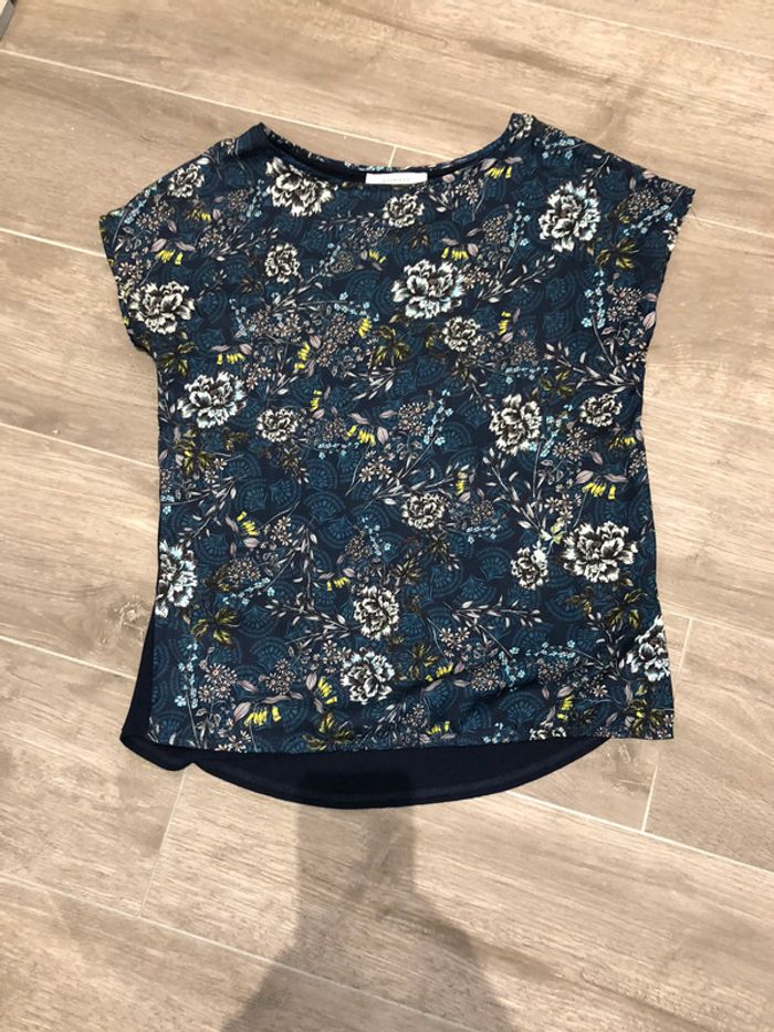 Joli teeshirt bleu à fleurs Promod taille M