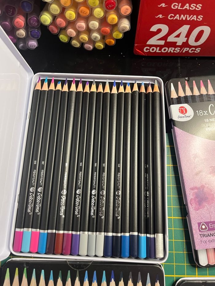 Gros lots crayon de couleur - photo numéro 8