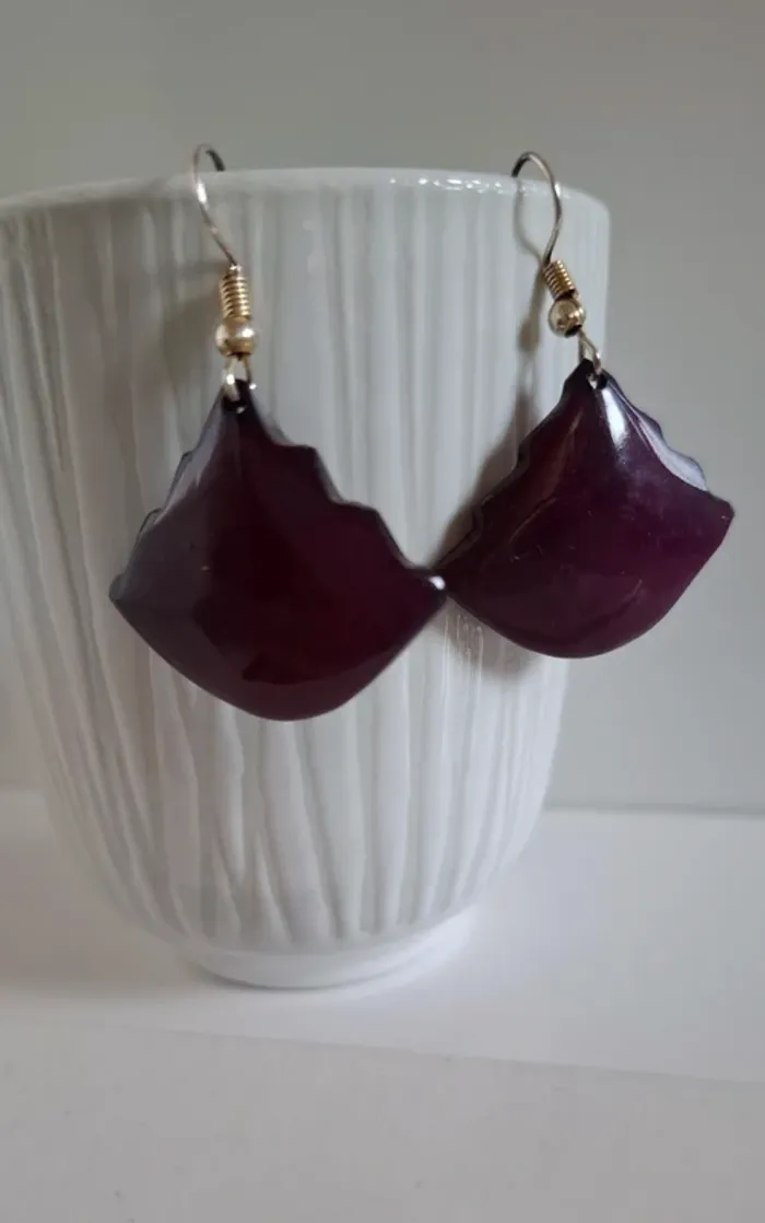 Boucles d’oreilles violettes neuves - photo numéro 2