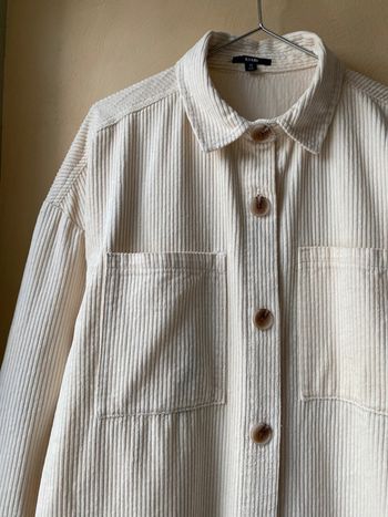 Chemise oversize en velours côtelé jaune pastel Kiabi 40