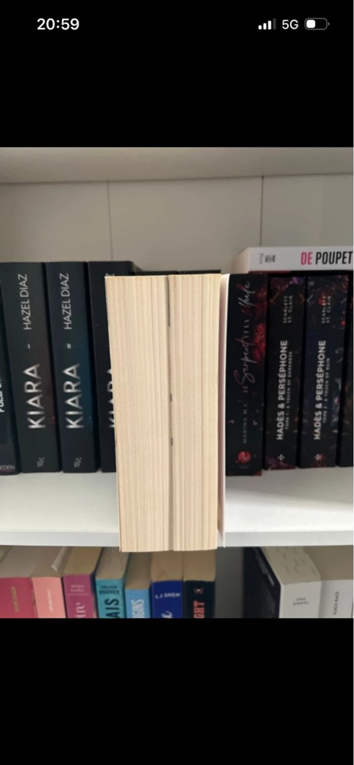 2 premiers tome de la saga Off Campus - photo numéro 5