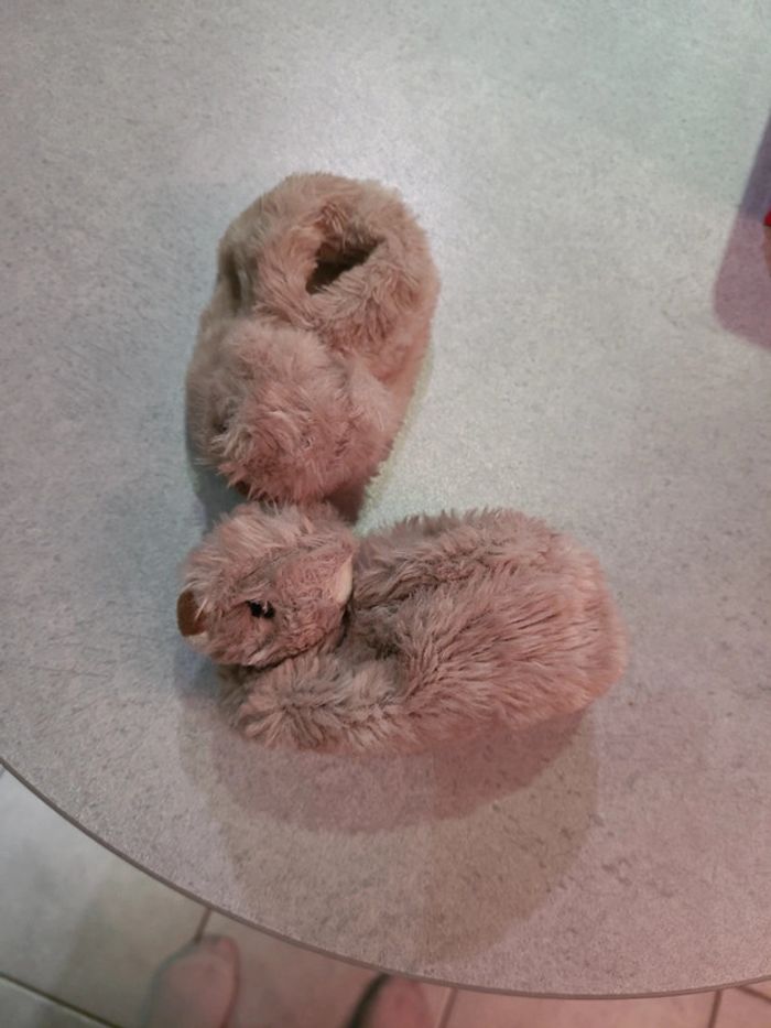 Chaussons peluches marrons