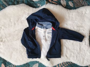 Ensemble polo + gilet à capuche