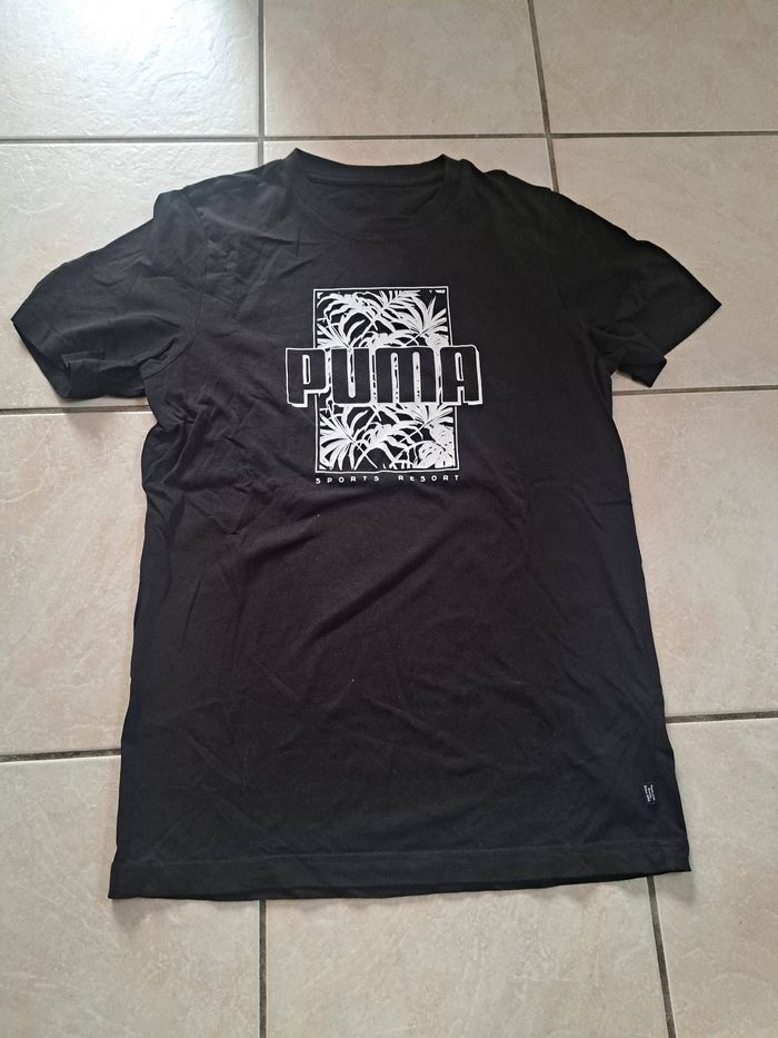 Tee shirt noir manches courtes taille S  Puma en TBE