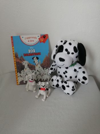 lot à thème dalmatiens - peluche, livre et figurines