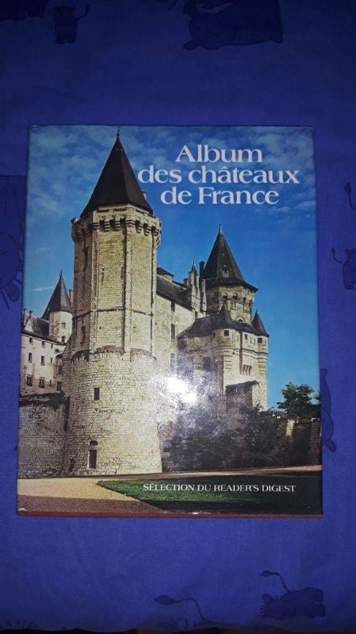 Album des chateaux de France