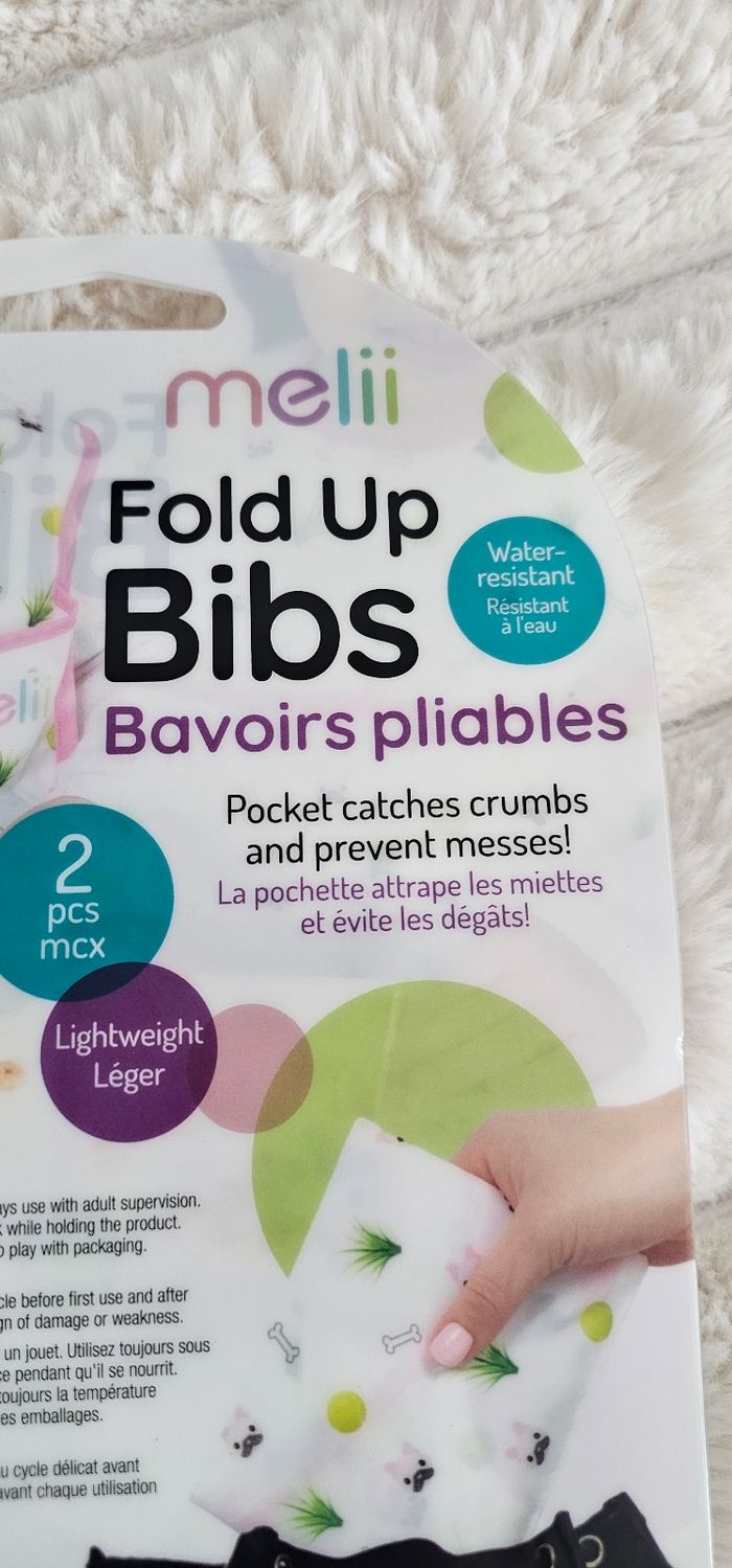 Lot de 2 bavoirs imperméable Melii Neufs - photo numéro 5